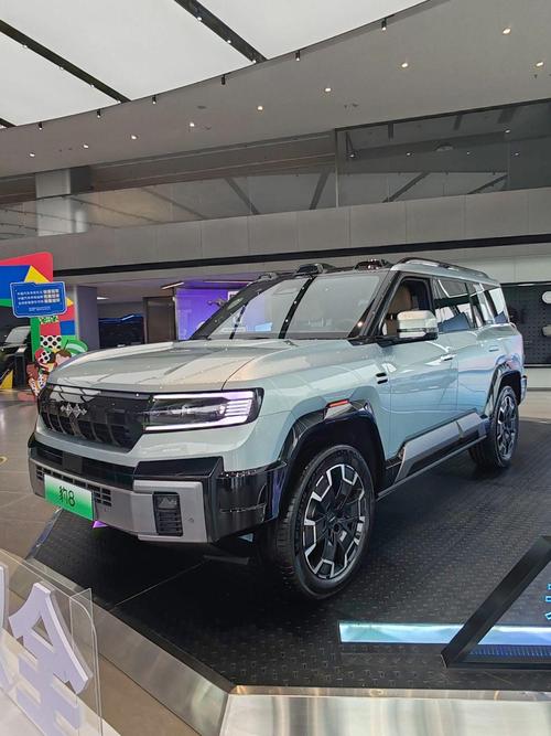 惠州惠东县源维贝企业管理咨询比亚迪方程豹硬派越野的爆款，英菲尼迪35周年与你共成长
